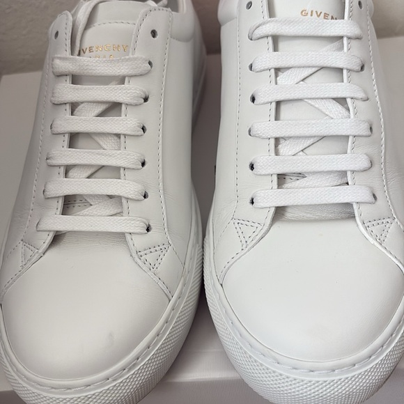 Givenchy Women Urban street leather sneakers size 38 - Picture 10 of 11